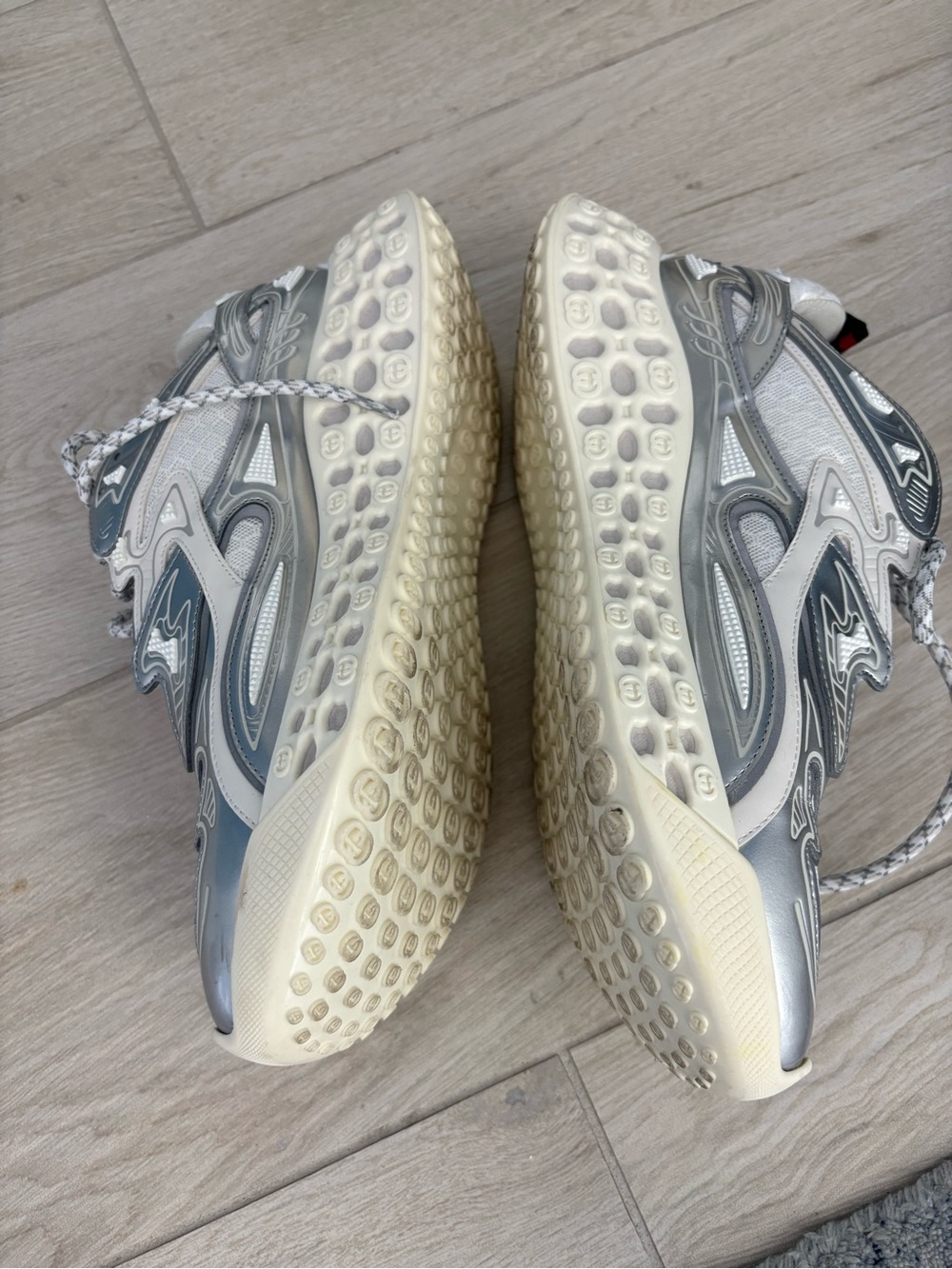 Gucci Silver White Chunky Sneakers - Picture 6 of 9